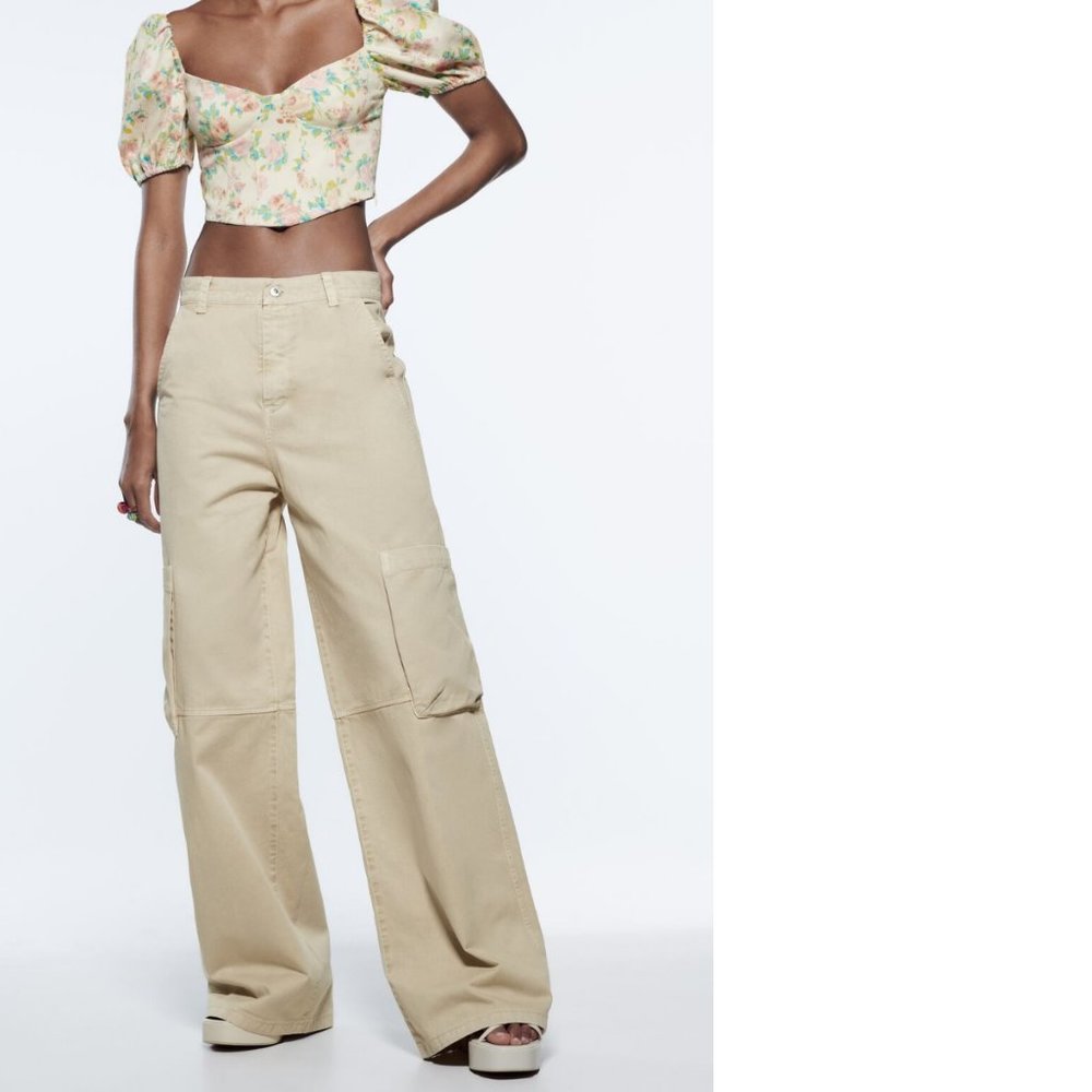 ZARA Women's Size 4 Light Beige Wide-Leg High-Rise Cargo Jeans Relaxed Fit Loose